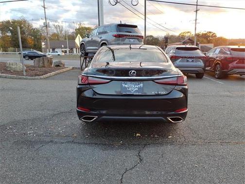 2022 Lexus ES 350 Base