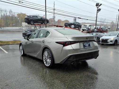 2022 Lexus IS 300 Base