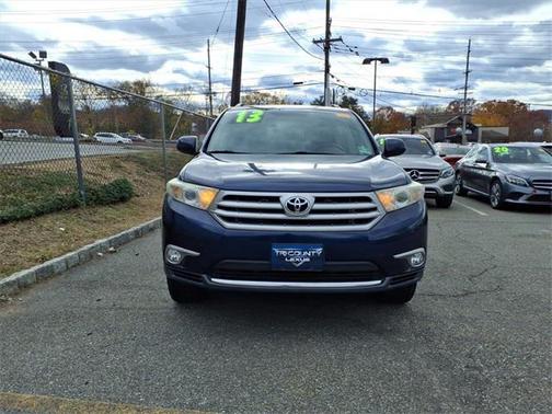 2013 Toyota Highlander SE