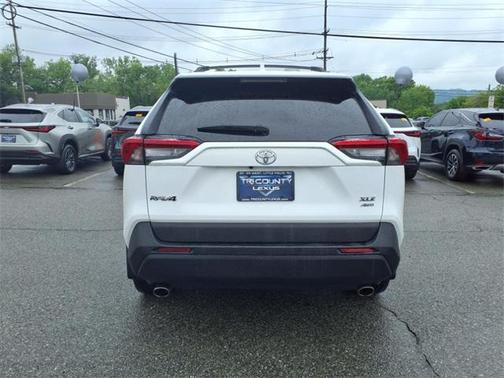 2020 Toyota RAV4 XLE Premium