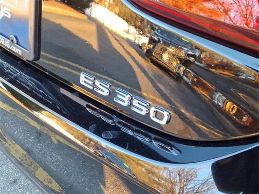 2024 Lexus ES 350 Base