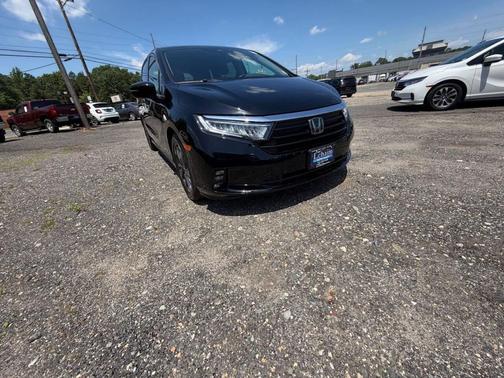 Crystal Black Pearl 2023 Honda Odyssey Elite
