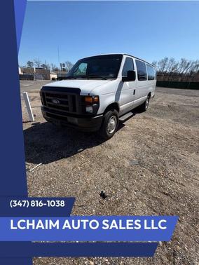 Oxford White 2014 Ford E350 Super Duty XL