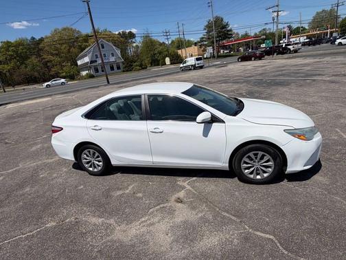 Super White 2015 Toyota Camry LE