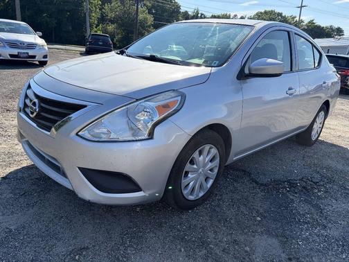 Brilliant Silver Metallic 2019 Nissan Versa 1.6 SV