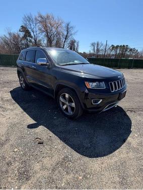 Brilliant Black Crystal Pearlcoat 2015 Jeep Grand Cherokee Limited