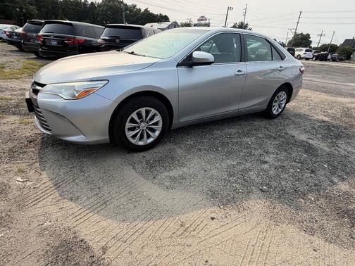 Celestial Silver Metallic 2017 Toyota Camry LE