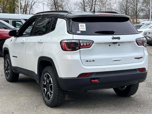 2024 Jeep Compass Trailhawk