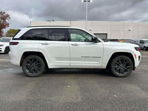2023 Jeep Grand Cherokee 4xe 30th Anniversary