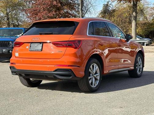 2022 Audi Q3 45 S line Premium