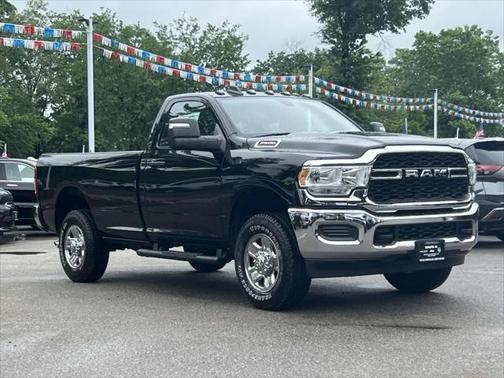 2024 RAM 2500 Tradesman Regular Cab 4x4 8' Box