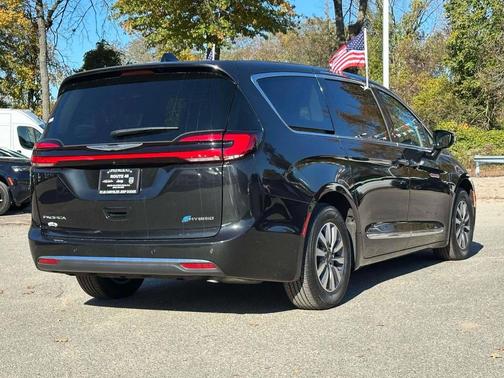 2023 Chrysler Pacifica Hybrid Limited