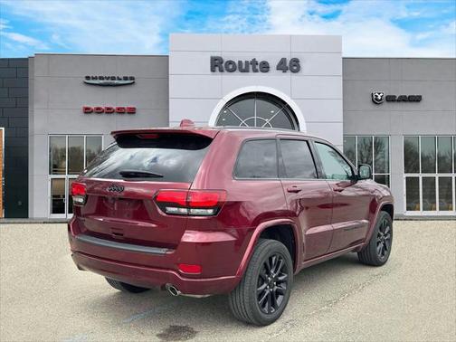2022 Jeep Grand Cherokee Laredo