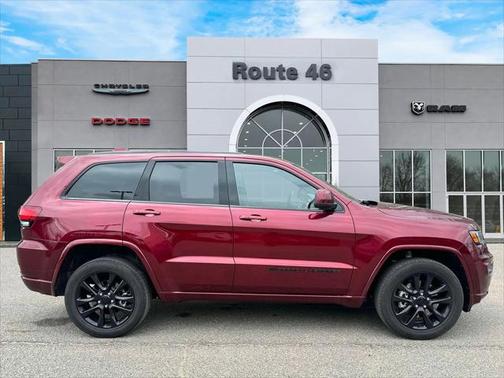 2022 Jeep Grand Cherokee Laredo