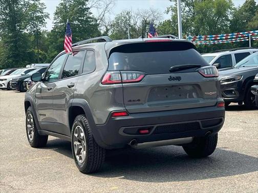 2023 Jeep Cherokee Trailhawk