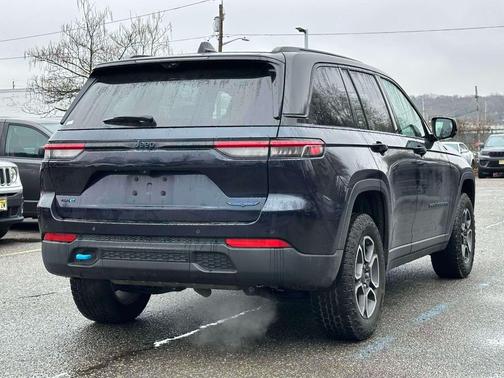 Midnight Sky 2023 Jeep Grand Cherokee 4xe Trailhawk