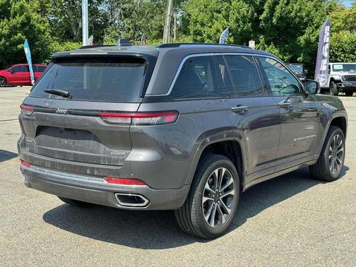 2022 Jeep Grand Cherokee Overland