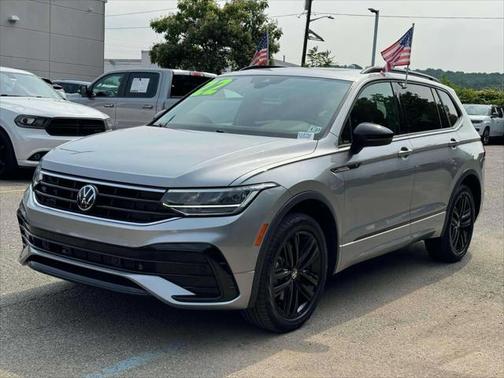 2022 Volkswagen Tiguan 2.0T SE R-Line Black 4MOTION