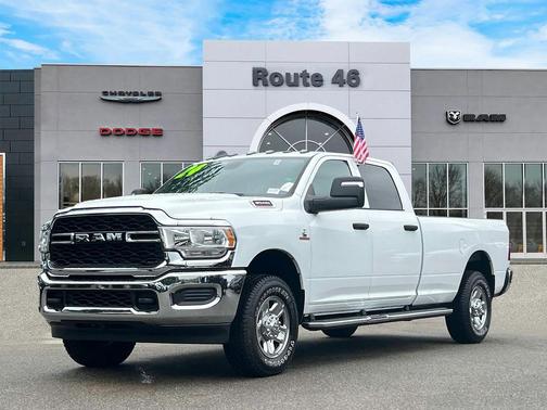 2024 RAM 3500 Tradesman Crew Cab 4x4 8' Box