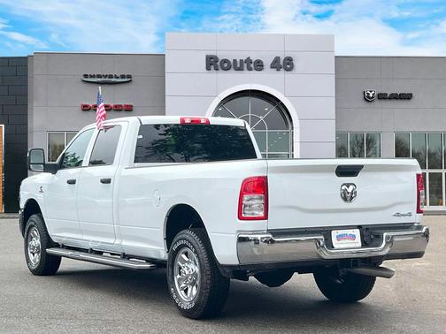 2024 RAM 3500 Tradesman Crew Cab 4x4 8' Box