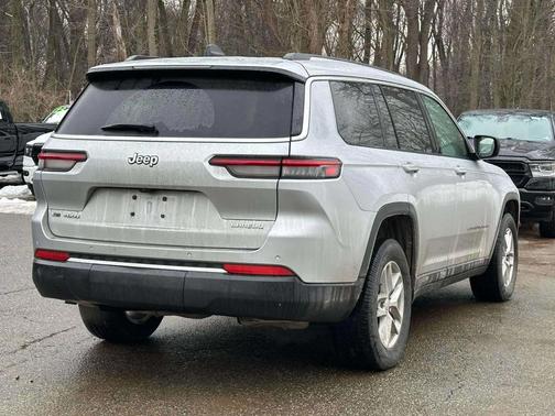 2021 Jeep Grand Cherokee L Laredo