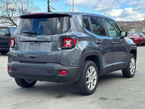 2023 Jeep Renegade Latitude