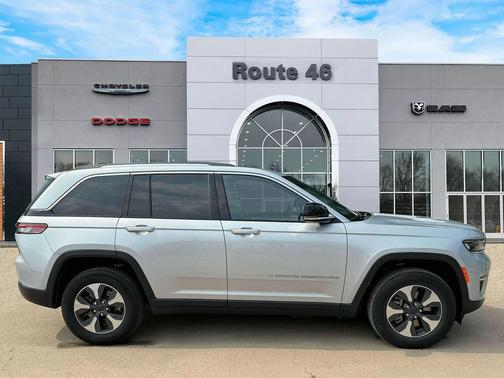 2022 Jeep Grand Cherokee 4xe Base