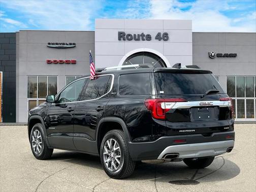 2022 GMC Acadia AWD SLT