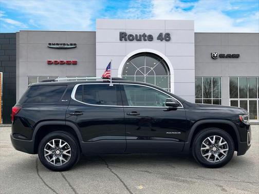 2022 GMC Acadia AWD SLT
