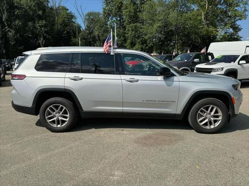 2021 Jeep Grand Cherokee L Laredo