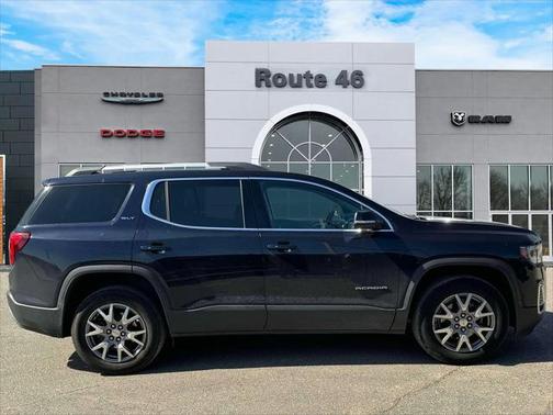 2022 GMC Acadia AWD SLT