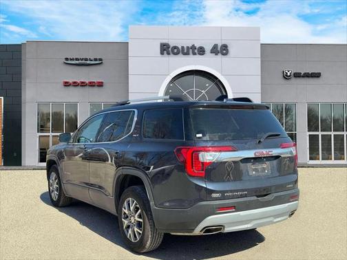 2022 GMC Acadia AWD SLT