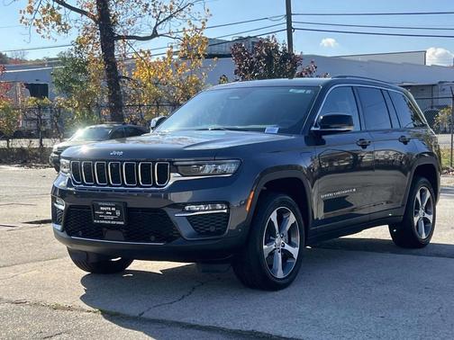 2022 Jeep Grand Cherokee 4xe Base