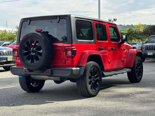 2022 Jeep Wrangler Unlimited 4xe Sahara
