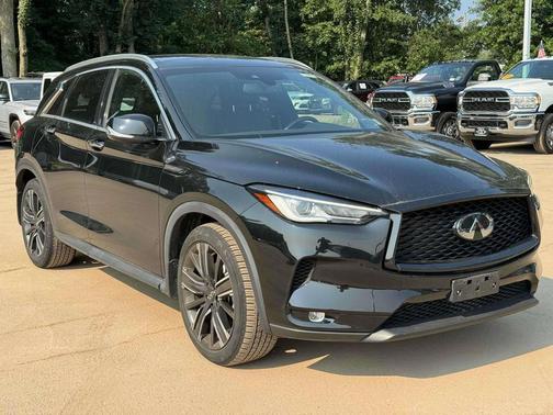 2022 INFINITI QX50 LUXE AWD