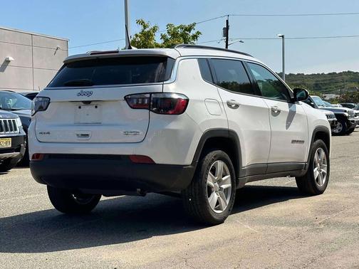 2022 Jeep Compass Latitude