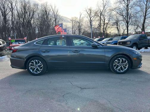 2023 Hyundai SONATA SEL