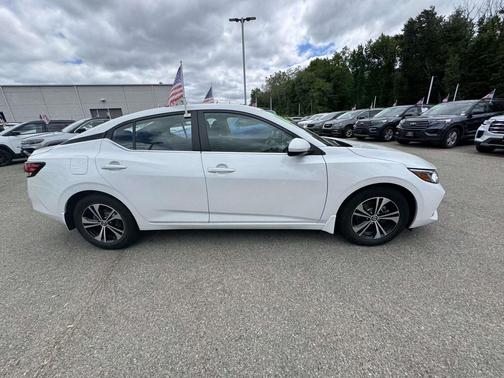 Aspen White Tricoat 2023 Nissan Sentra SV