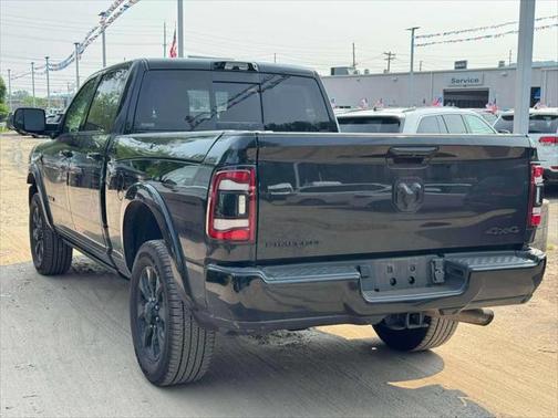2022 RAM 2500 Limited Crew Cab 4x4 6'4' Box