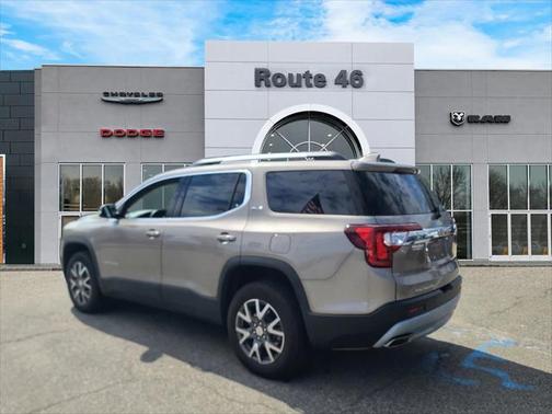 2022 GMC Acadia AWD SLE