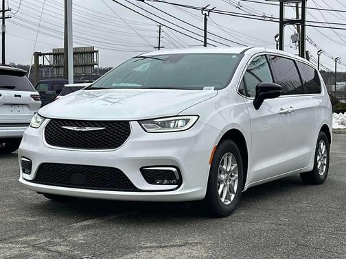 2025 Chrysler Pacifica L