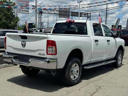 2024 RAM 2500 Tradesman Crew Cab 4x4 6'4' Box