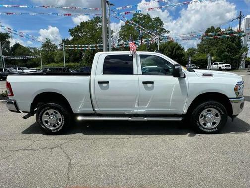 2024 RAM 2500 Tradesman Crew Cab 4x4 6'4' Box