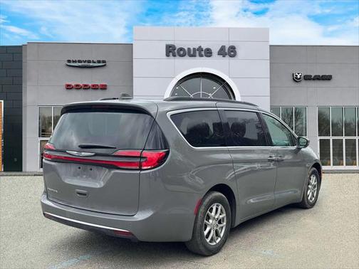 2021 Chrysler Pacifica Touring