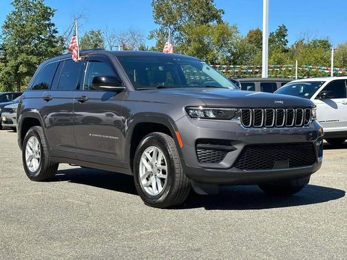 2024 Jeep Grand Cherokee Laredo