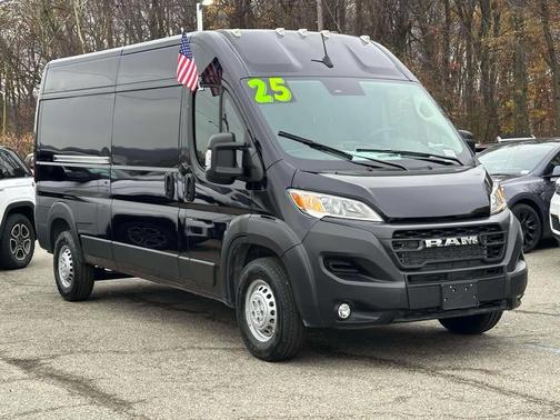 2025 RAM ProMaster 2500 Tradesman