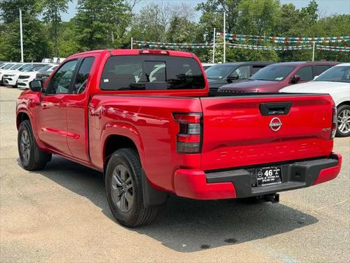 2025 Nissan Frontier SV