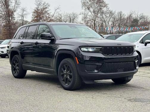 2024 Jeep Grand Cherokee Altitude