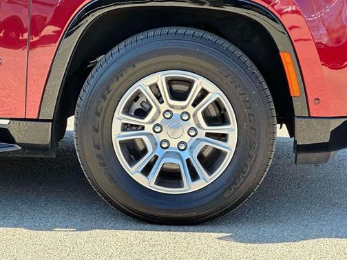 Velvet Red Pearlcoat 2024 Jeep Wagoneer L Series I 4x4