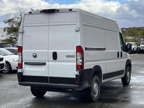 2025 RAM ProMaster 2500 Tradesman